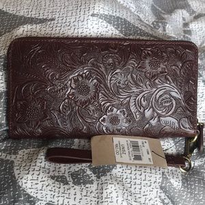 Wilson’s leather wallet
